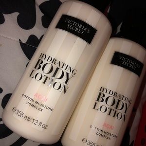 VS BODY LOTION